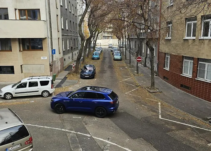 Apartman Huge Next To Train Station Close To The Center Pozsony