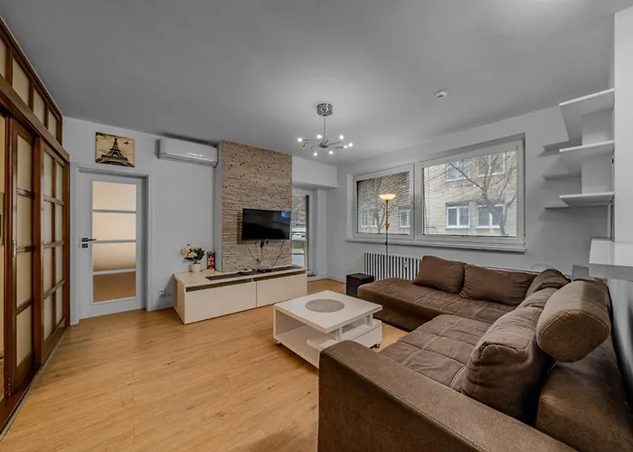 Apartmán Huge Next To Train Station Close To The Center