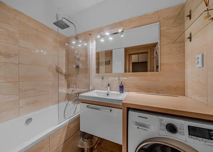 Apartman Huge Next To Train Station Close To The Center Pozsony