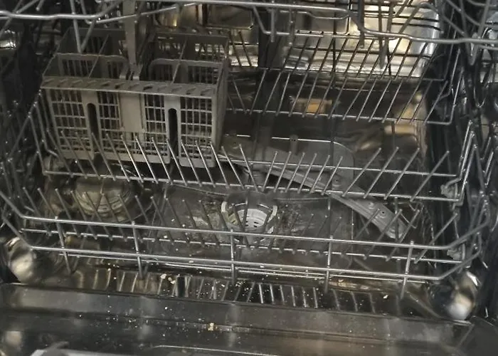 Appartement Huge Next To Train Station Close To The Center Bratislava