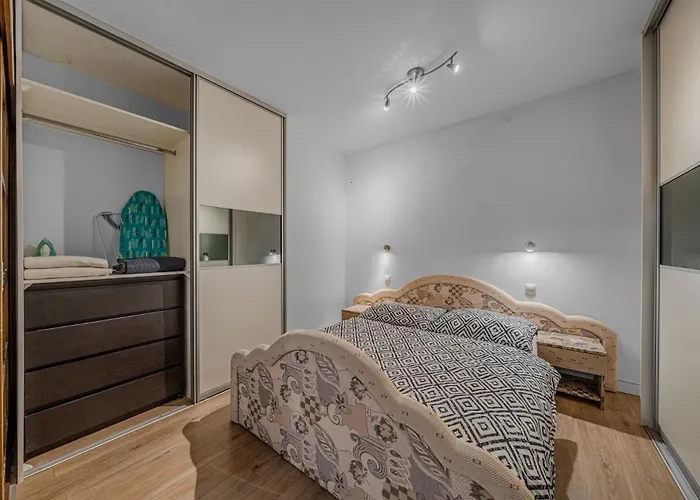 Huge Next To Train Station Close To The Center Appartement